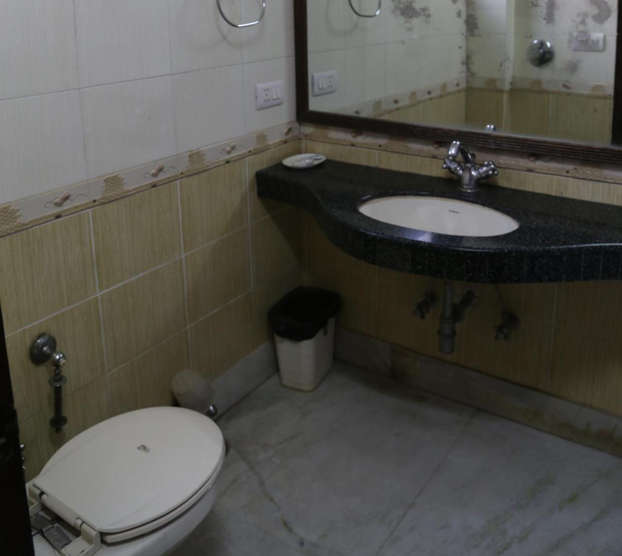 Hotel Blue Bell - Karol Bagh New Delhi Экстерьер фото