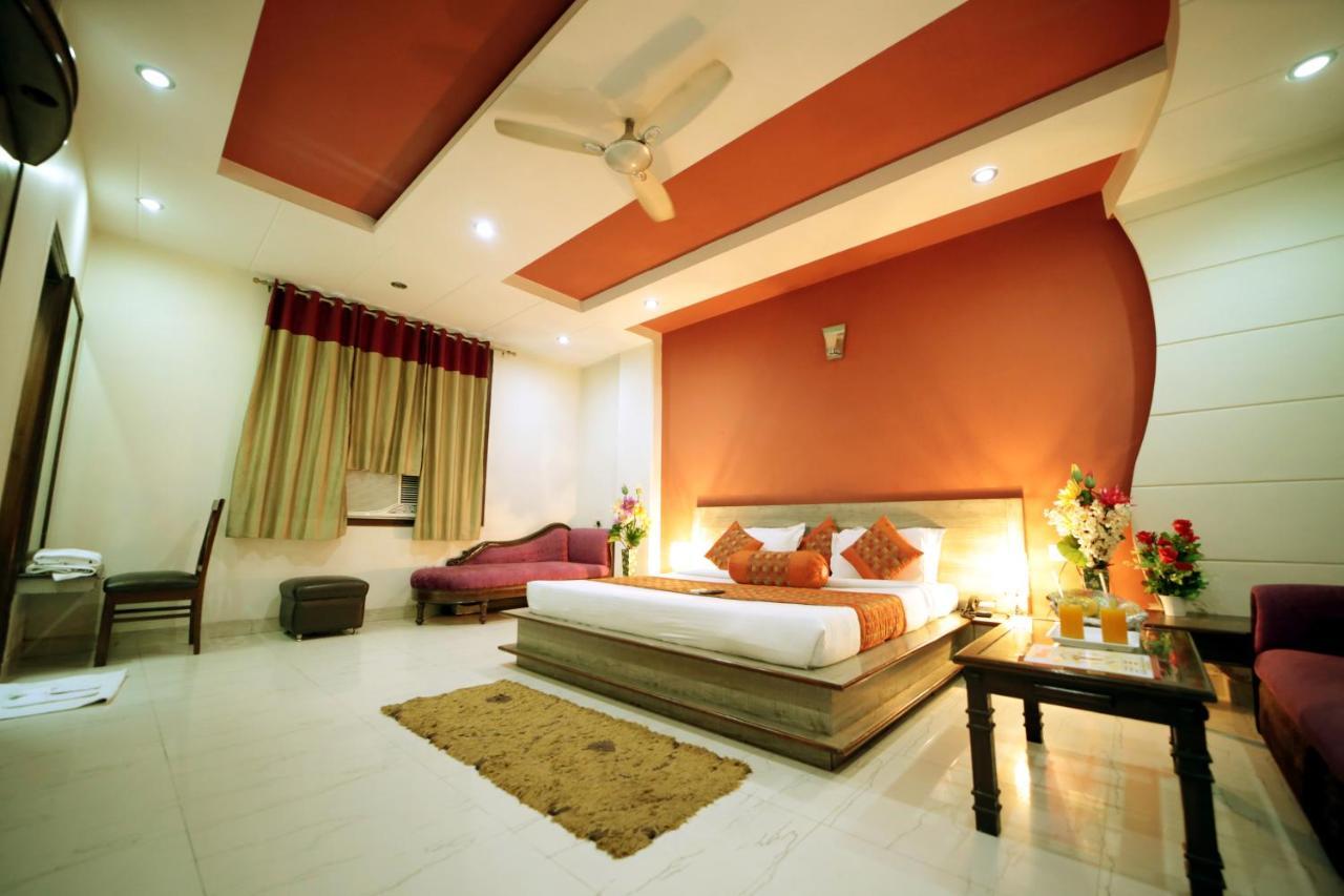 Hotel Blue Bell - Karol Bagh New Delhi Экстерьер фото