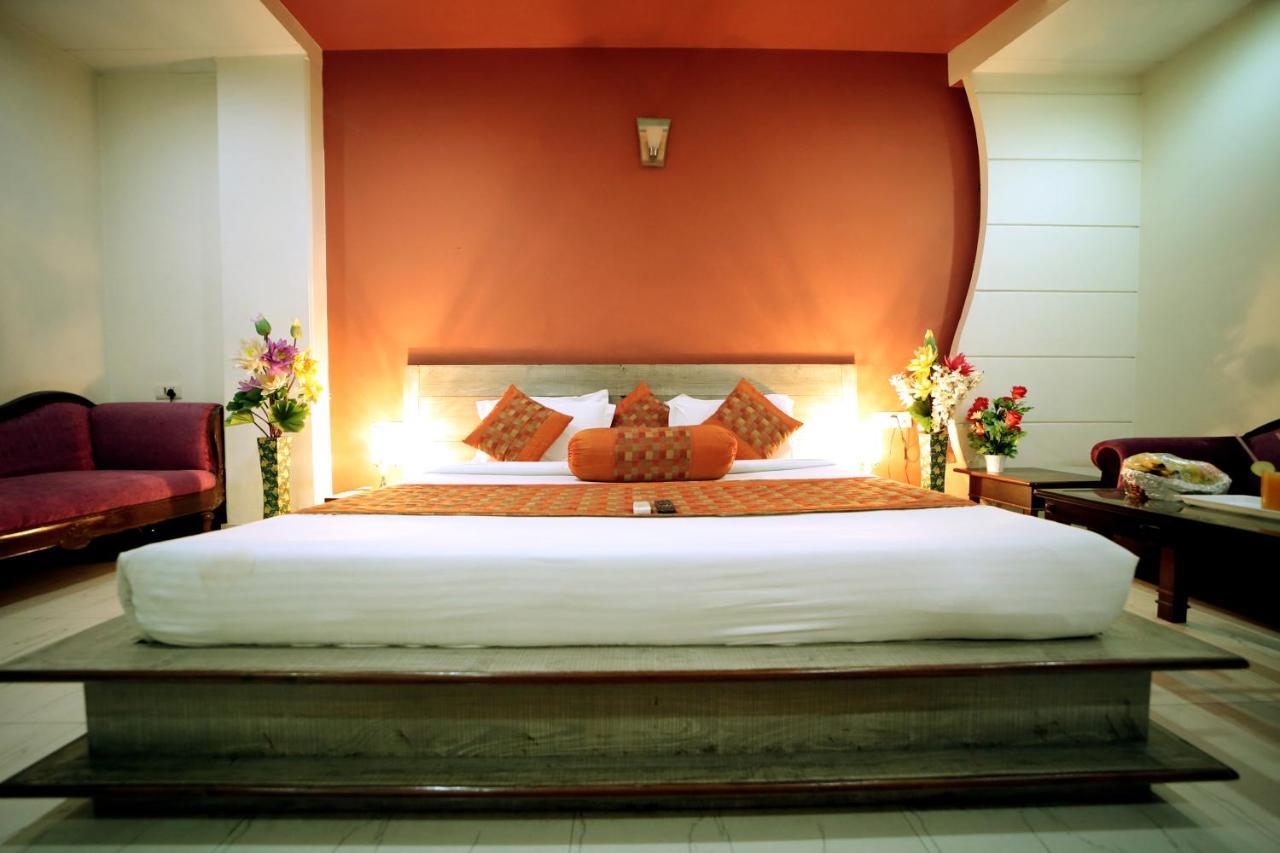 Hotel Blue Bell - Karol Bagh New Delhi Экстерьер фото
